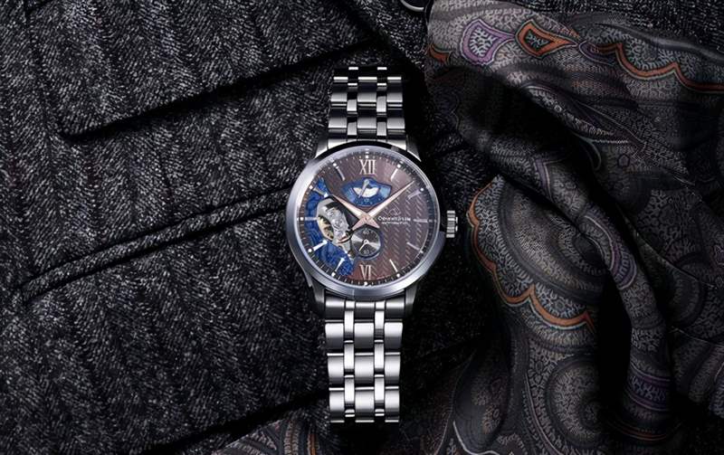 位什么選擇東方星Layered Skeleton系列機(jī)械腕表-復(fù)刻表