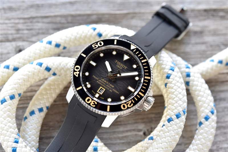 避暑利器今年夏天五款最值得入手的平價手表-復(fù)刻表