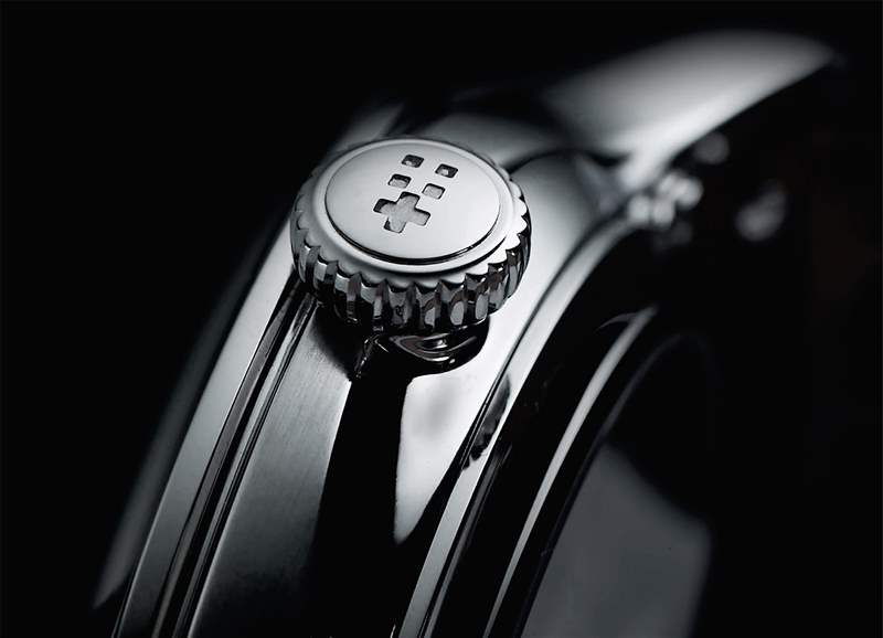 介紹Christopher Ward C1 Moonglow腕表-復(fù)刻表