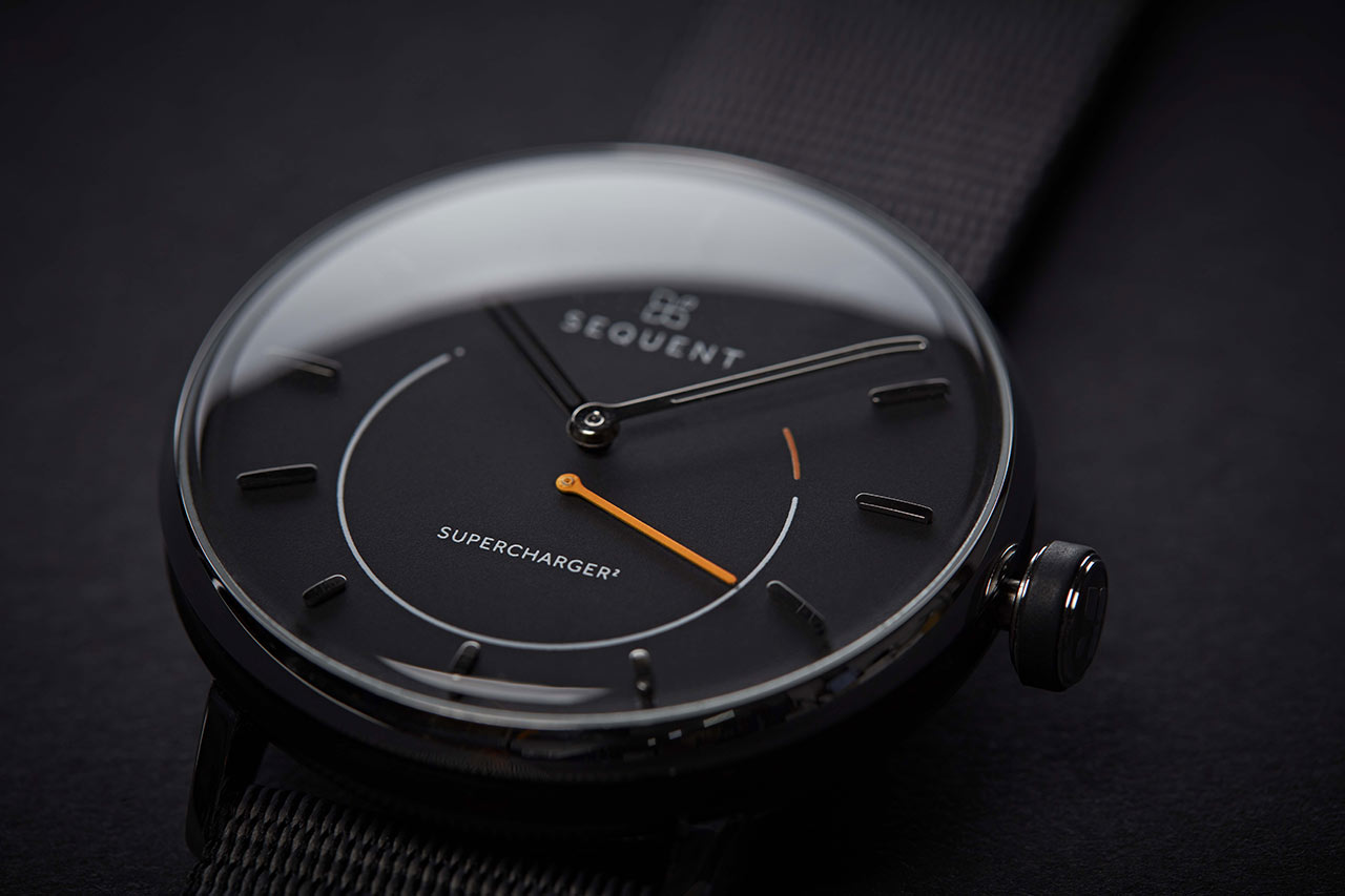 Sequent SuperCharger2:無線充電手表-復刻表