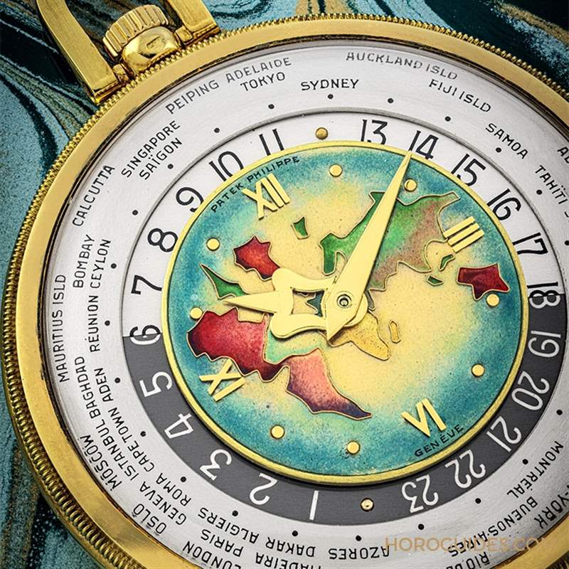 瑰寶現(xiàn)身拍賣會! 百達(dá)翡麗605「Heures Universelles」18K黃金世界時間懷表-復(fù)刻表