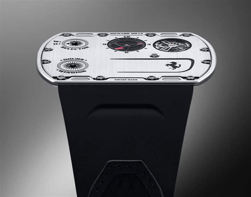 RM UP-01 Ferrari(圖片來源:Richard Mille) Richard Mille首度聯(lián)乘Ferrari 1.75mm成最薄表王輕盈卻耐撞-復刻表