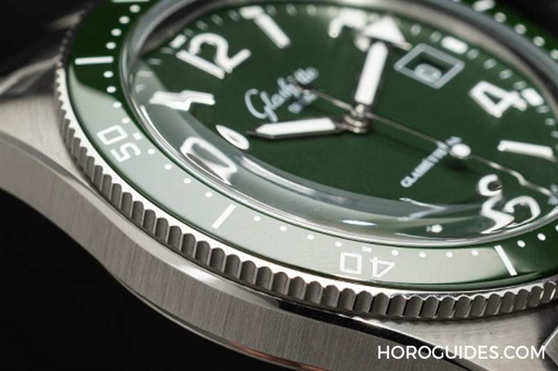 值得你認識的德系血統綠水鬼|格拉蘇蒂原創SeaQ潛水表蘆葦綠新色-復刻表