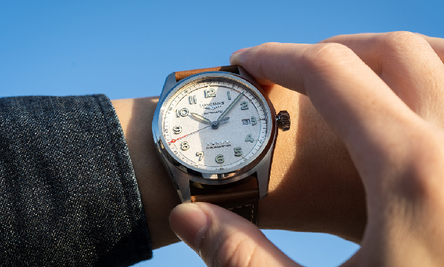 現(xiàn)代型男的百搭腕表?yè)?dān)當(dāng)｜LONGINES Spirit先行者系列-復(fù)刻表