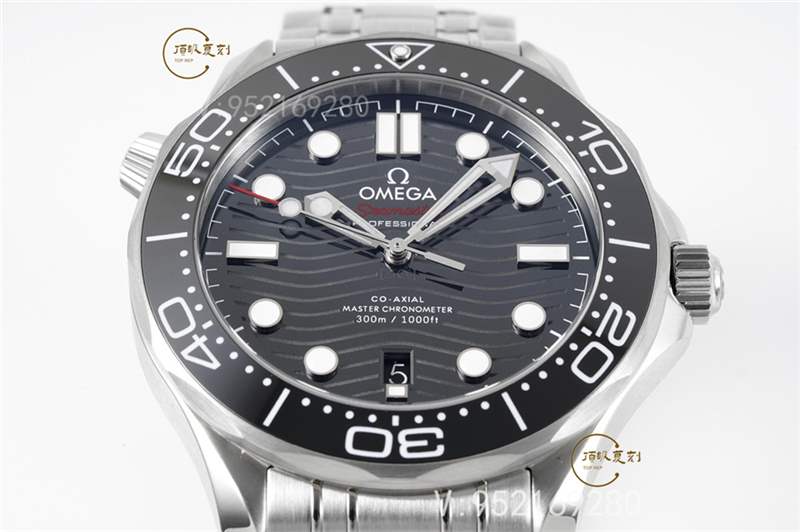 ZF廠歐米茄海馬300獨家黑色旋渦擺輪,超越vs廠和or廠海馬-復(fù)刻表