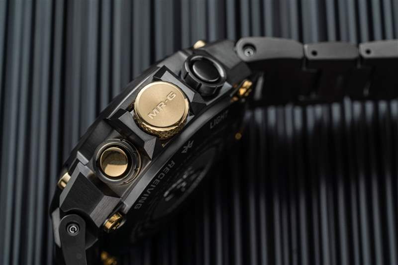 卡西歐G-SHOCK|極致堅(jiān)固典范「赤備」武士盔83年元祖經(jīng)典升級(jí)致敬-復(fù)刻表