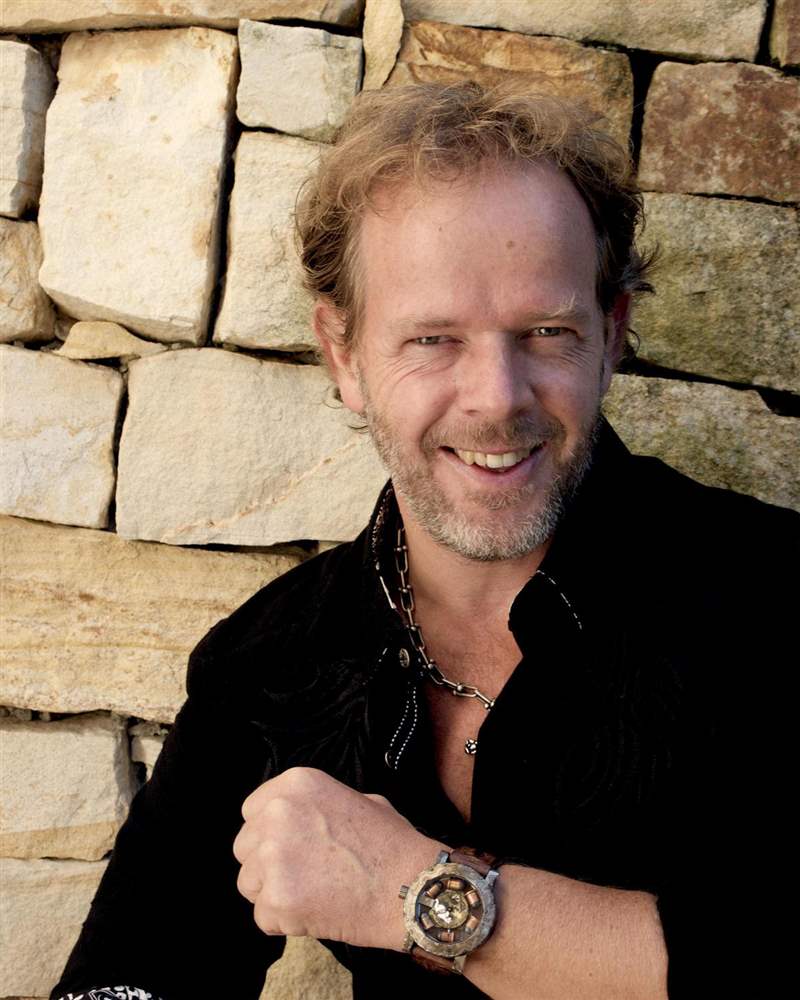 把意想不到的材料導入手表設(shè)計！獨立制表品牌ARTYA的創(chuàng)作之路-復刻表