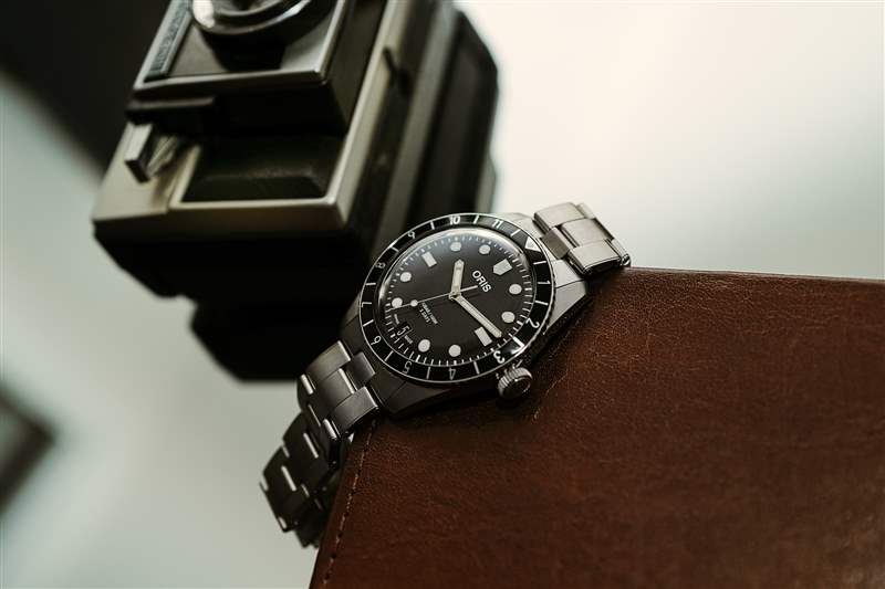 使用新款Oris Divers 65 親身體驗 12 小時表圈和啞光表盤-復刻表