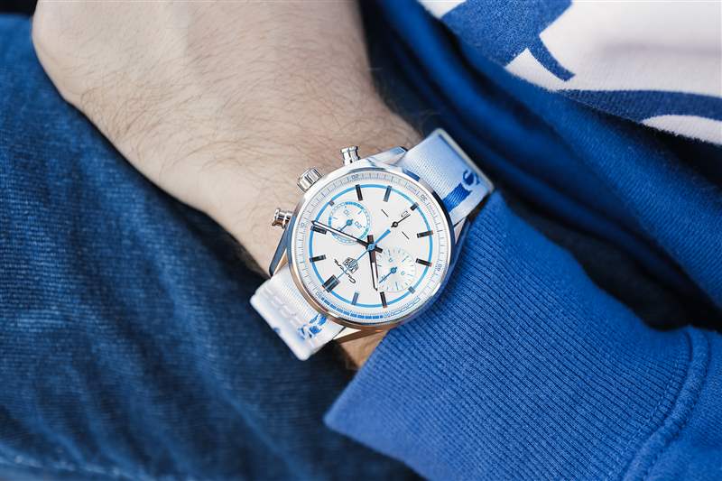 介紹Carrera Fusion:泰格豪雅的最新 LE 將經典保時捷 911 Carrera RS 2.7 變成手表-復刻表