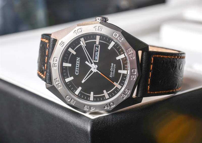 公民生態(tài)驅(qū)動超級鈦AW0060手表評論-復刻表