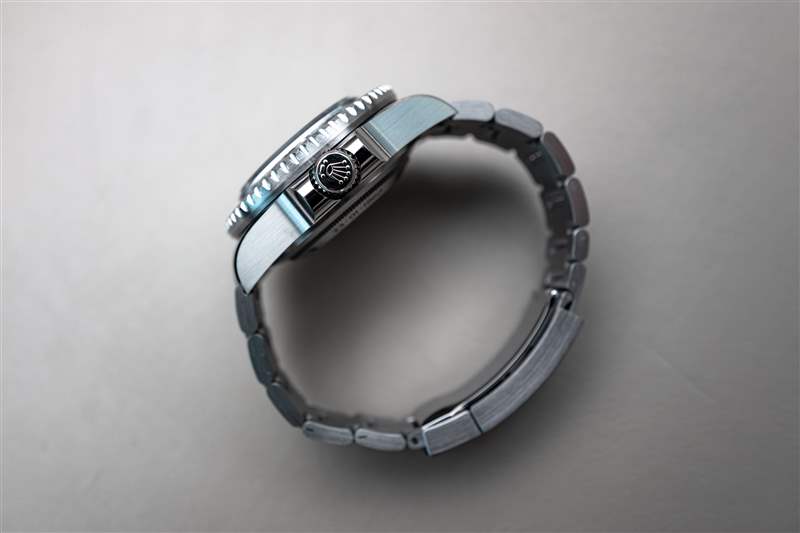 勞力士推出首款鈦金屬手表打破了防水記錄（我們有獨家現場照片）-復刻表