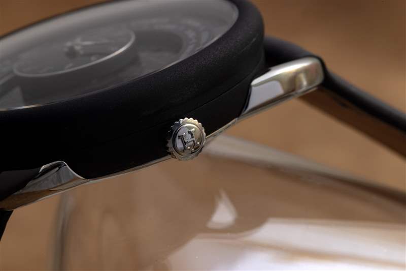 推出愛馬仕Arceau Le Temps Voyageur雙時區(qū)腕表,鼓勵您走出家門-復刻表