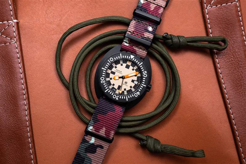 親身體驗神秘的復古Doxa Army以現代陶瓷手表的形式重新出現-復刻表