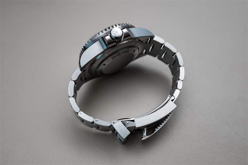 勞力士推出首款鈦金屬手表打破了防水記錄（我們有獨家現場照片）-復刻表