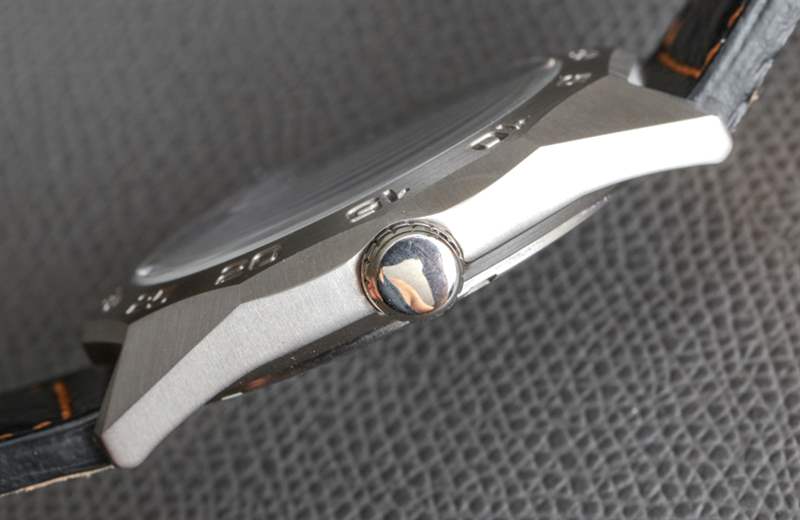 公民生態(tài)驅(qū)動超級鈦AW0060手表評論-復刻表