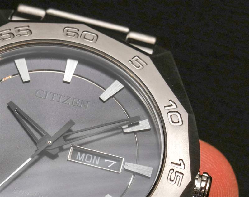 公民生態(tài)驅(qū)動超級鈦AW0060手表評論-復刻表