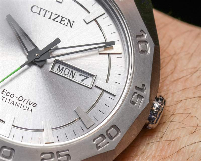 公民生態(tài)驅(qū)動超級鈦AW0060手表評論-復刻表