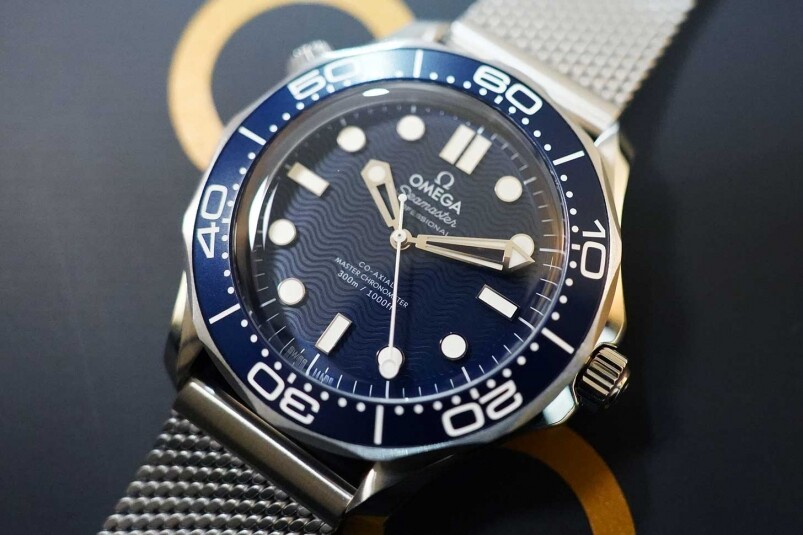 James Bond登上銀幕60年！全新OMEGA James Bond 60周年Seamaster Diver 300M登場-復刻表