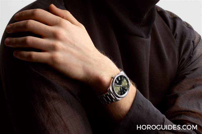 身為品味女子,妳適合隨「時(shí)」優(yōu)雅:浪琴表Master巨擘系列女表與男表-復(fù)刻表