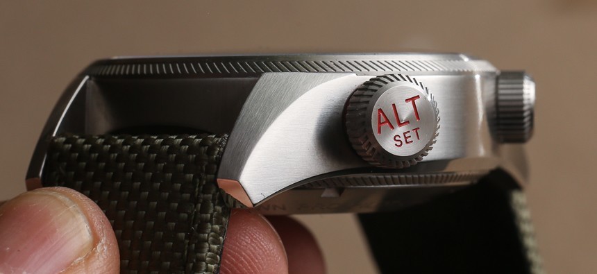 豪利時大表冠ProPilot高度計腕表實戰(zhàn)飛行首秀-復(fù)刻表