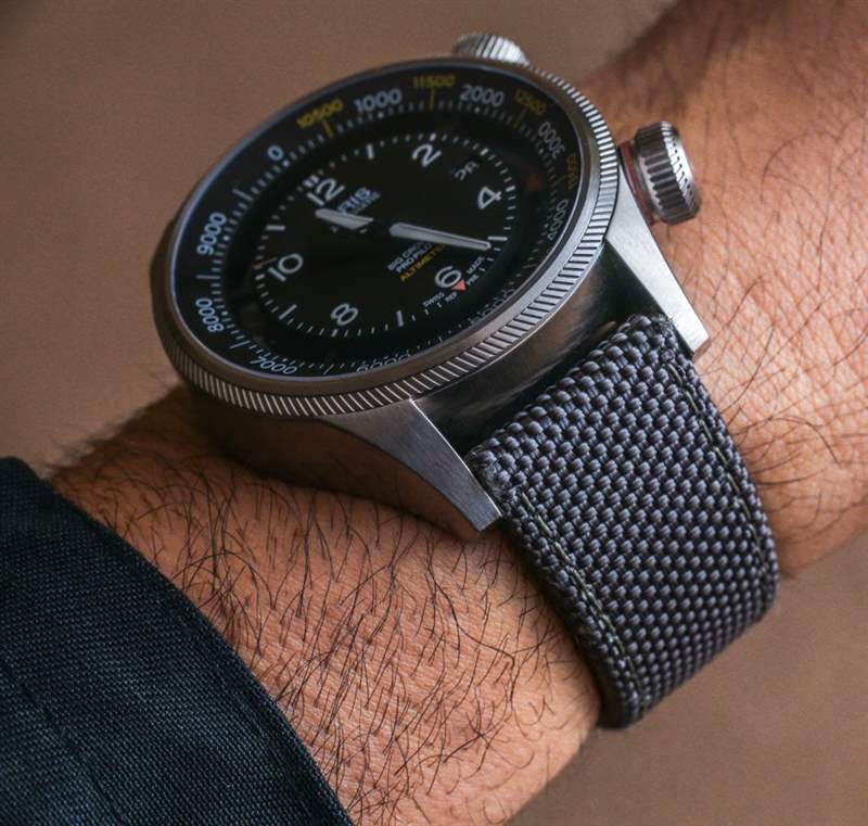 豪利時大表冠ProPilot高度計腕表實戰(zhàn)飛行首秀-復(fù)刻表