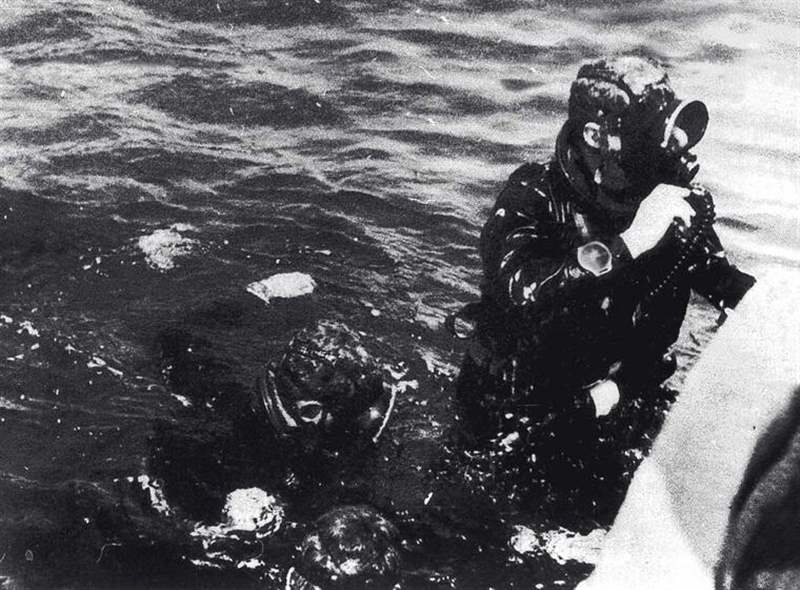 腕表冷知識｜什么是左手版腕表？表冠又點解喺左邊？-復刻表