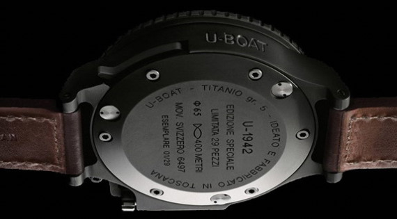 u-boat-u-1942-caseback U型潛艇U-1942限量版腕表:巨型復(fù)古意大利潛水員-復(fù)刻表