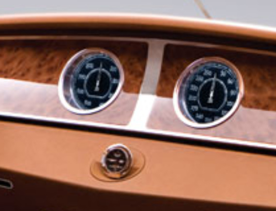 bugatti_16c_galibier dash closeup 帕瑪強尼布加迪陀飛輪腕表+布加迪Galibier 16C汽車-復刻表