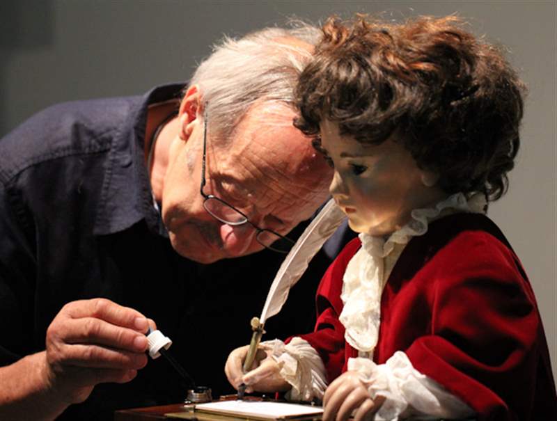 雅克德羅“作家”自動機(jī)：很棒的古董安卓-復(fù)刻表