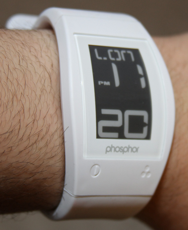 熒光粉世界時(shí)間運(yùn)動(dòng)電子墨水手表評(píng)論-復(fù)刻表