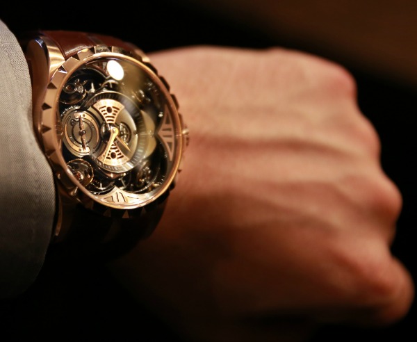 羅杰杜彼Excalibur Quatuor腕表上手體驗(yàn)-復(fù)刻表