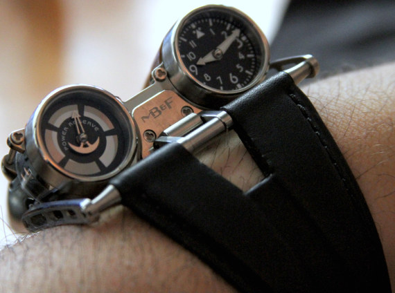 MBandF HM4 watch 4 MB&F HM4 Thunderbolt火箭推進(jìn)器形態(tài)手表-復(fù)刻表
