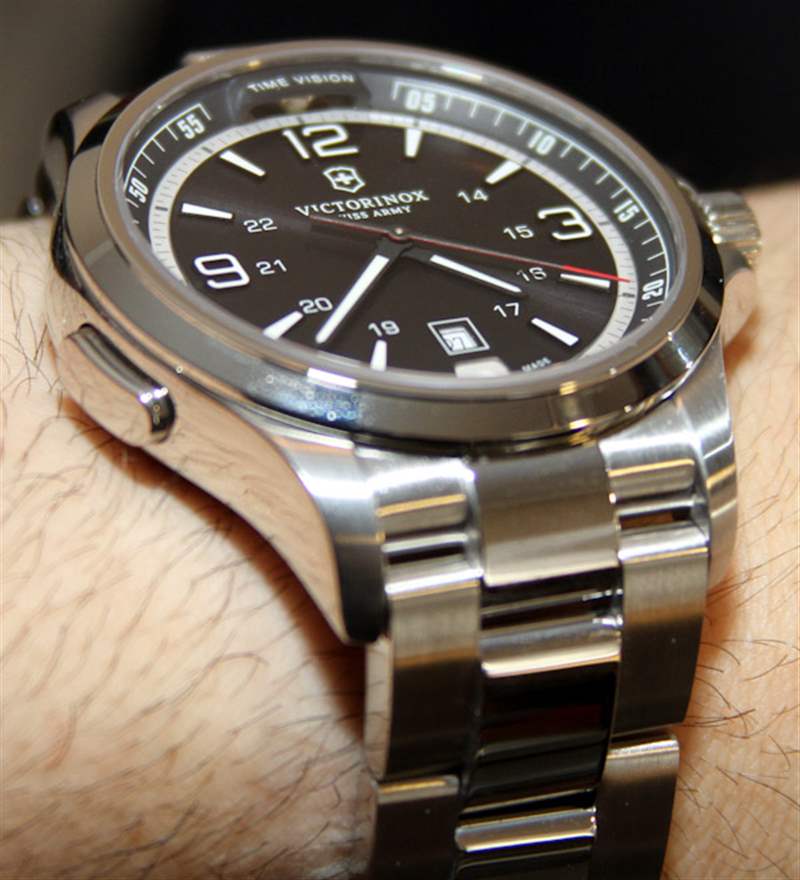 瑞士軍隊(duì)Victorinox夜視手表評(píng)論-復(fù)刻表