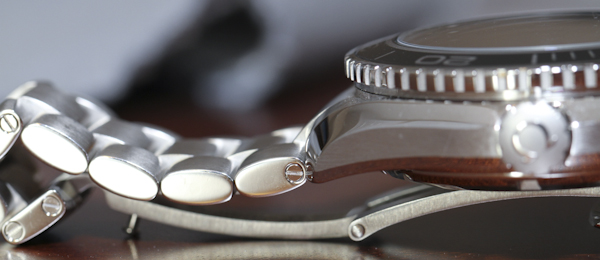 歐米茄海馬系列海洋宇宙同軸天文臺腕表評論-復刻表