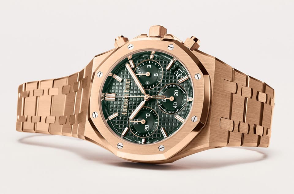 愛彼即日起推出“AP Coverage Service免費尊享保固”及“手表維修到府取件”等兩大好康服務(wù)-復刻表