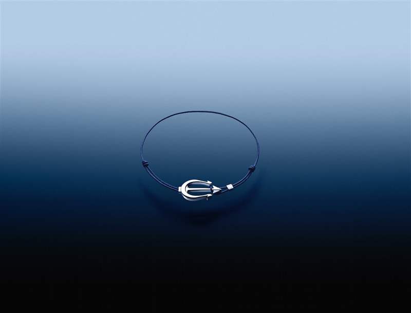 海馬系列今夏新款Summer Blue 深淺變化呈現(xiàn)獨特海洋美學(xué)-復(fù)刻表