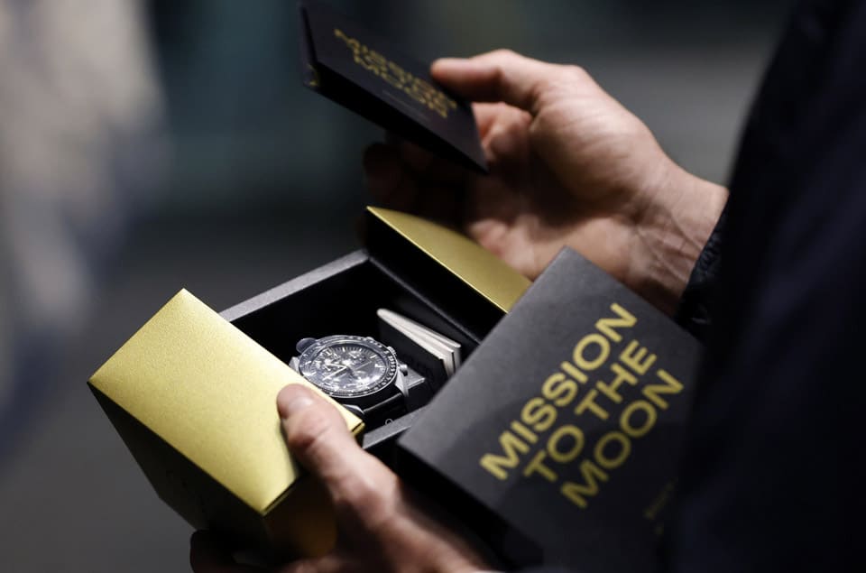 就在今天!SWATCH MoonSwatch 8月開賣融入最新話題揭曉-復刻表