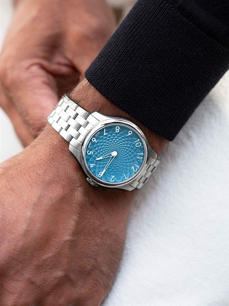 Batavi 推出運動時尚工作室手表-復(fù)刻表