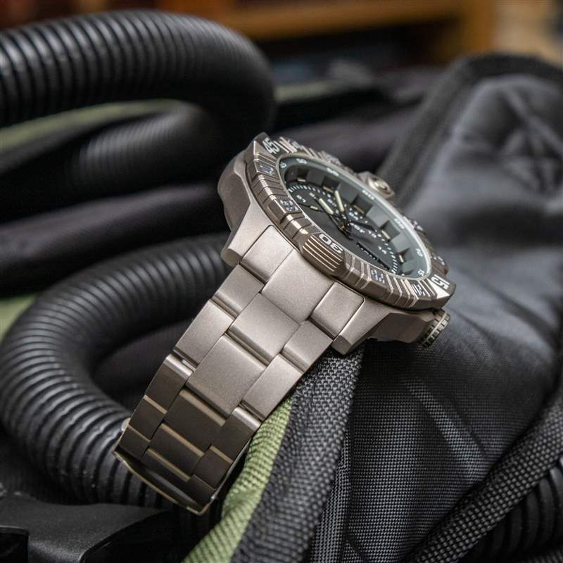 上手體驗:Traser P99 T戰(zhàn)術(shù)鈦金屬手表-復刻表