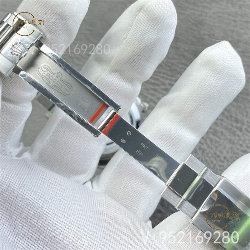 Clean廠C廠冰藍(lán)迪做工怎么樣,C廠和BT廠勞力士冰藍(lán)迪對比那個(gè)好-復(fù)刻表