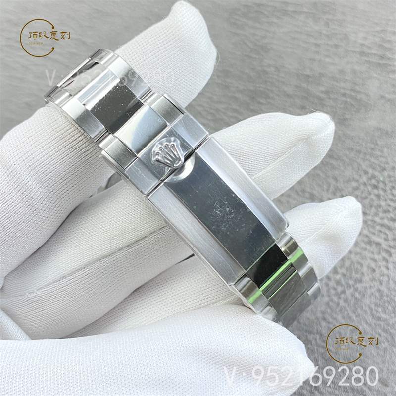 Clean廠C廠冰藍(lán)迪做工怎么樣,C廠和BT廠勞力士冰藍(lán)迪對比那個(gè)好-復(fù)刻表