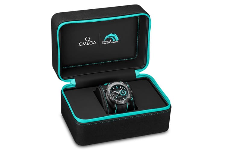 歐米茄以海馬Planet Ocean計時碼表為基礎(chǔ)創(chuàng)作最新阿聯(lián)酋航空紐西蘭ETNZ船隊聯(lián)名表-復(fù)刻表