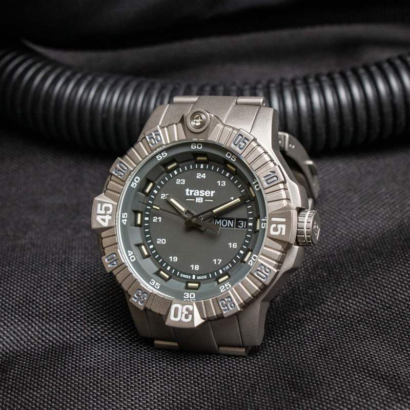 上手體驗:Traser P99 T戰(zhàn)術(shù)鈦金屬手表-復刻表