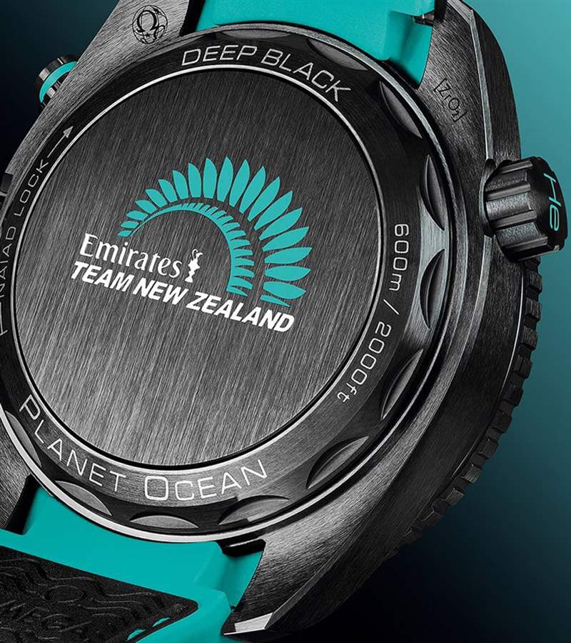歐米茄以海馬Planet Ocean計時碼表為基礎(chǔ)創(chuàng)作最新阿聯(lián)酋航空紐西蘭ETNZ船隊聯(lián)名表-復(fù)刻表