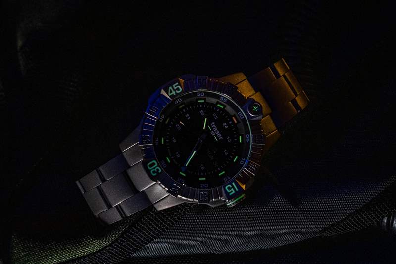 上手體驗:Traser P99 T戰(zhàn)術(shù)鈦金屬手表-復刻表