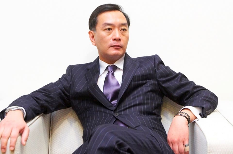 裕隆前董座嚴凱泰名表遭離奇變賣引發(fā)關(guān)注-復(fù)刻表