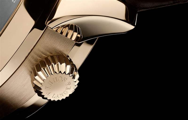 朗格18K蜂蜜金新作結(jié)合跳字顯示和十進(jìn)制三問裝置之復(fù)雜逸品-復(fù)刻表