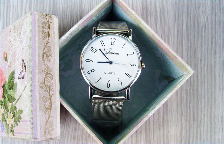 女人戴手表什么牌子比較好(女性戴什么手表品牌好)-復刻表