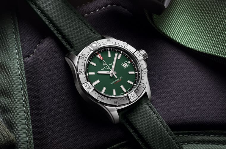 百年靈Avenger復(fù)仇者系列新品登場計(jì)時(shí)、世界時(shí)區(qū)到三針一應(yīng)俱全-復(fù)刻表