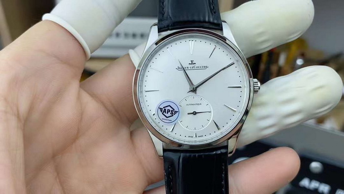 APS廠積家大師系列1218420獨(dú)立秒針手表介紹 第2張 APS廠積家大師兩針半1218420獨(dú)立秒針手表介紹-復(fù)刻表